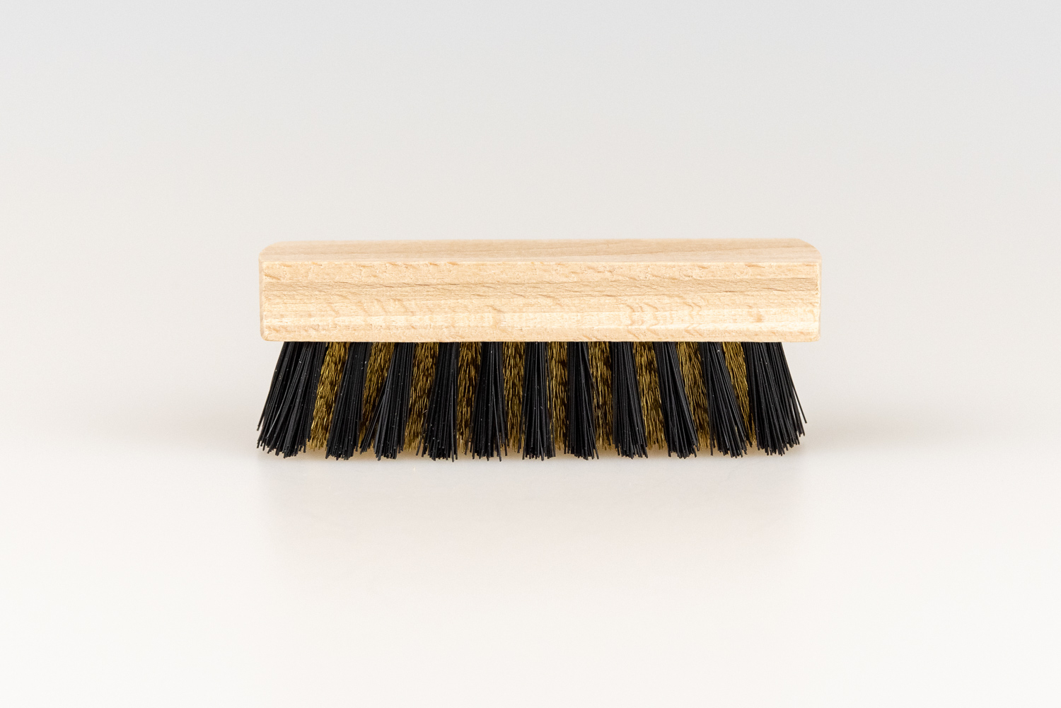 Wildlederbürste mittel